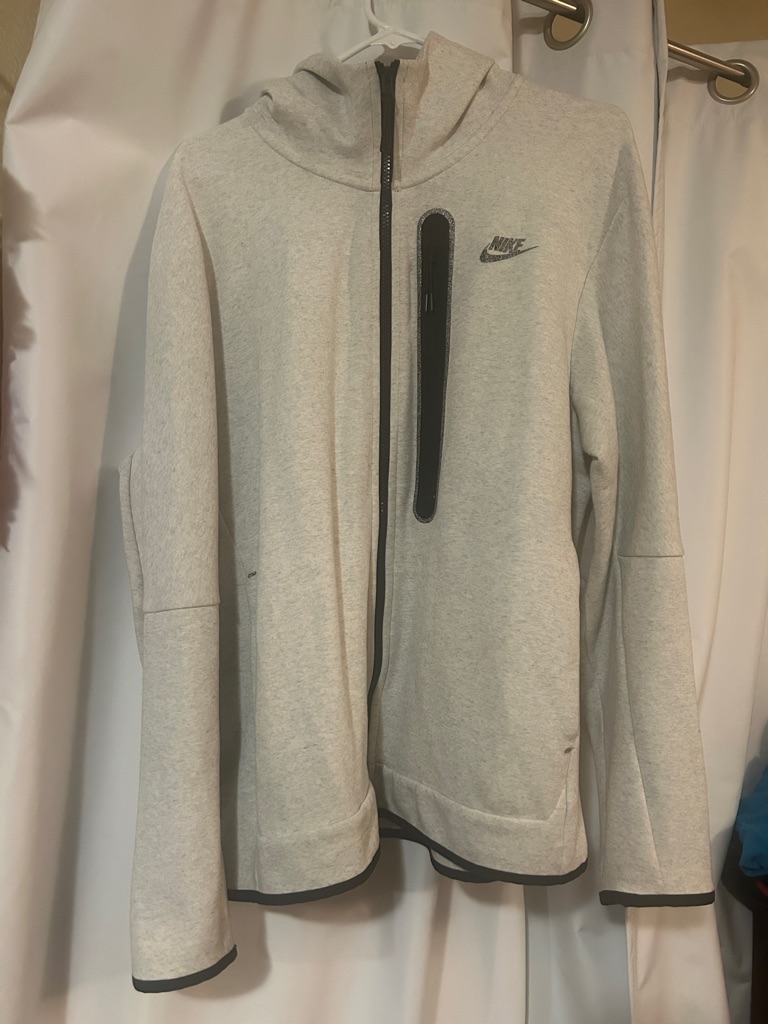 Nike Light Heather Gray Hooded Full-Zip Jacket With Black Trim